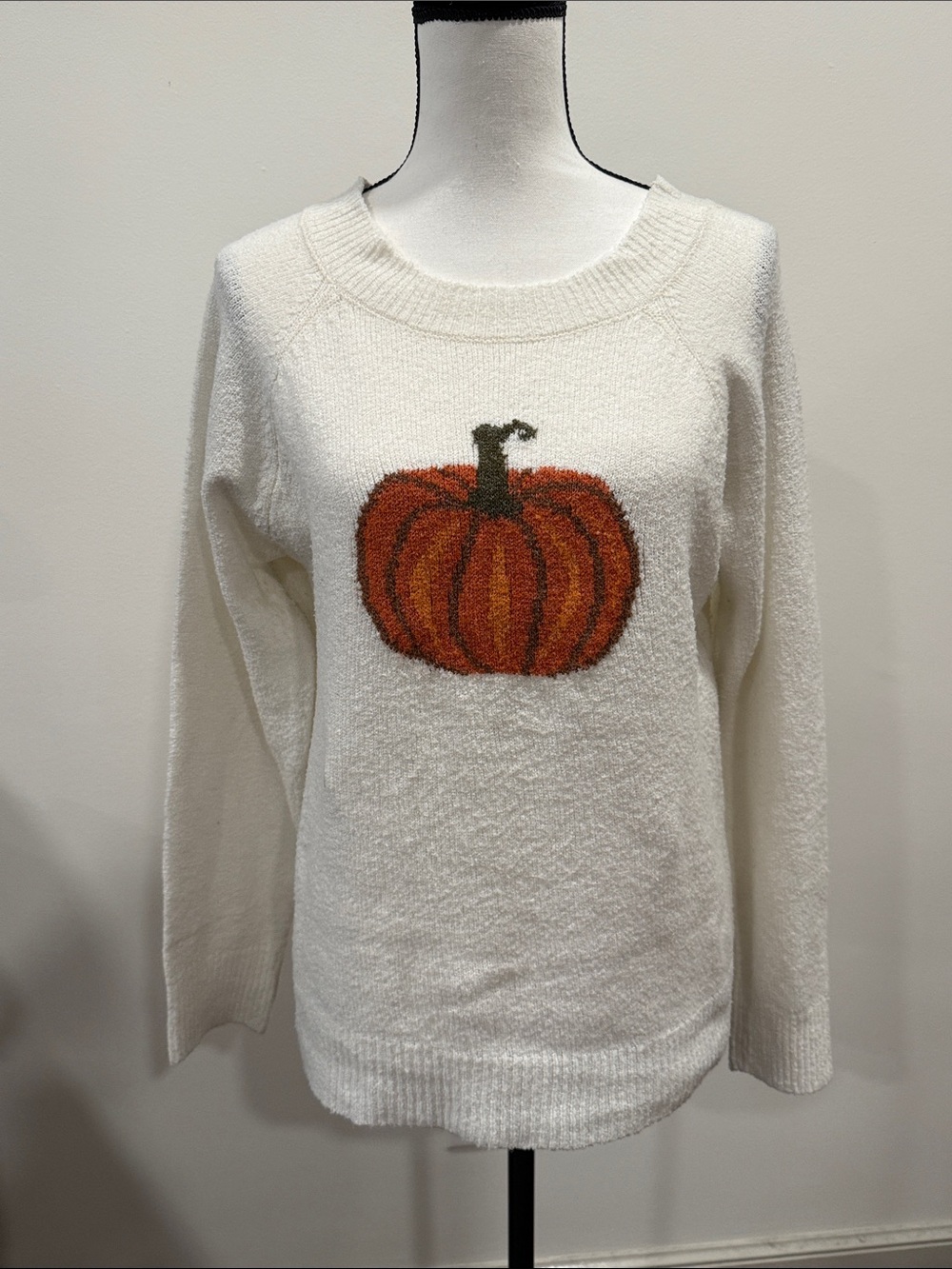Maurices Cozy Cream Sweater with Pumpkin Motif Size Medium